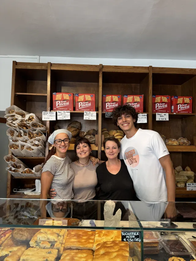 Marta, Maria, Paola e Simone: commessi di Pietraporzio